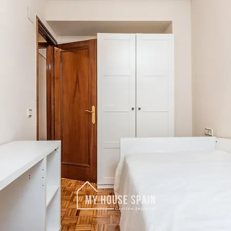 Apartment Myhousespain - Amplio Y Centrico Piso En Oviedo